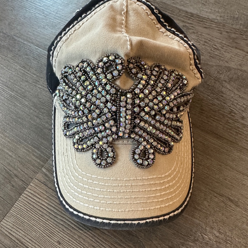 Rhinestone Tan and Black Cap